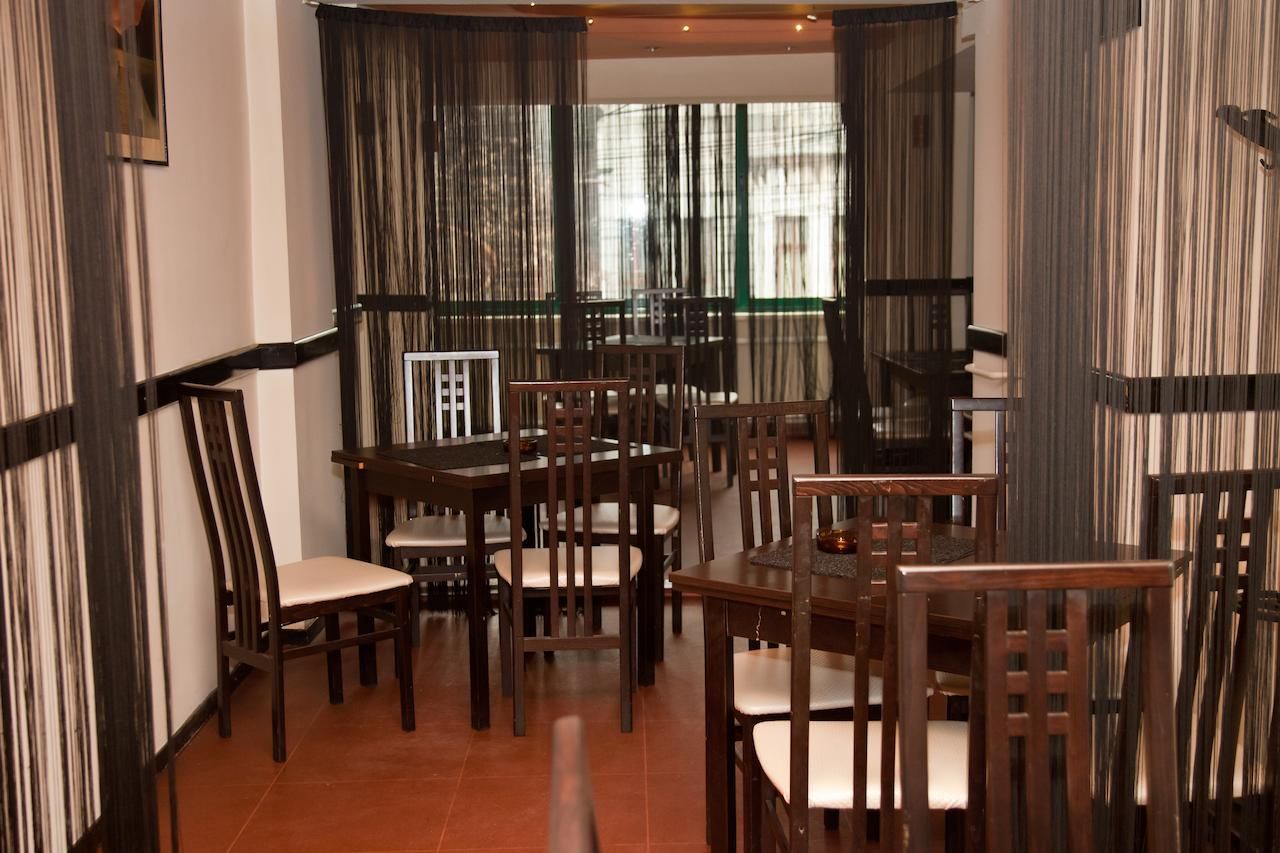 Отель Hotel Metropol Питешти-15