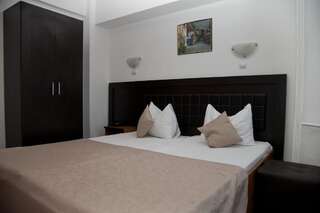 Отель Hotel Metropol Питешти Двухместный номер с 1 кроватью или 2 отдельными кроватями-12